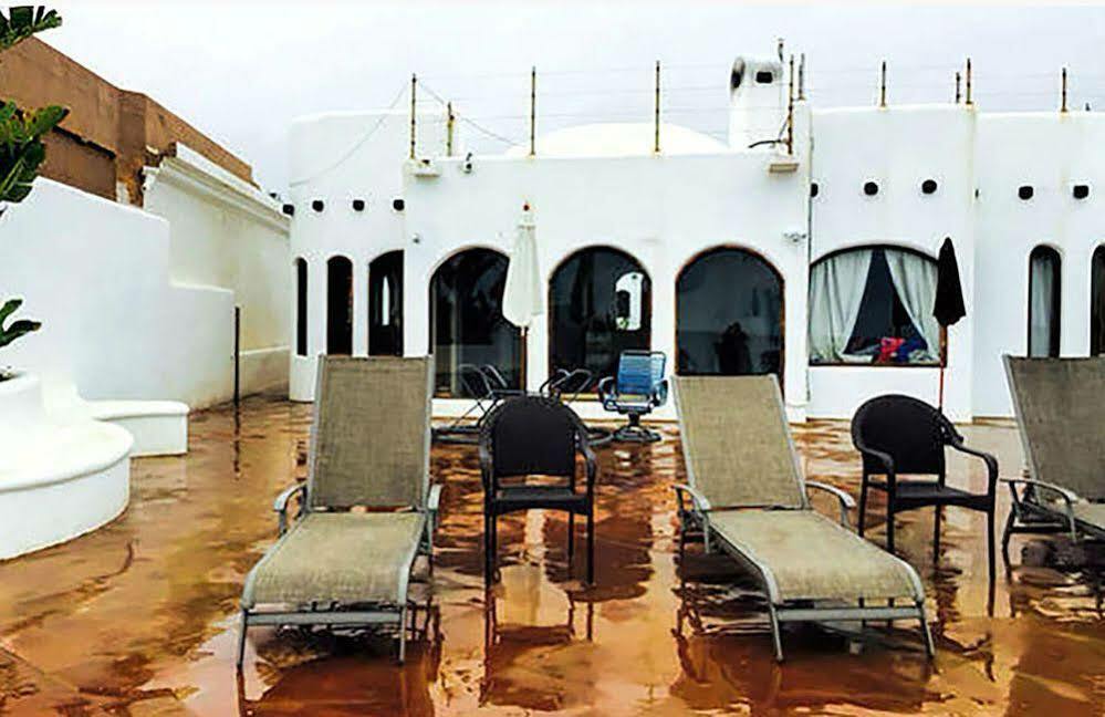 Hotel Casa Playa Baja à Primo Tapia Extérieur photo