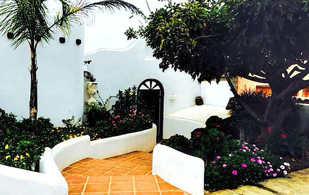 Hotel Casa Playa Baja à Primo Tapia Extérieur photo